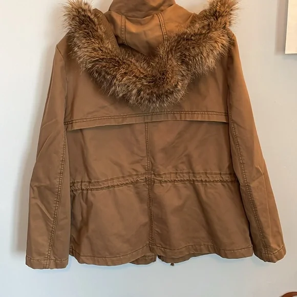 Ann Taylor Loft brown utility jacket women’s XL hood, removable fur, adjustable - Picture 6 of 8